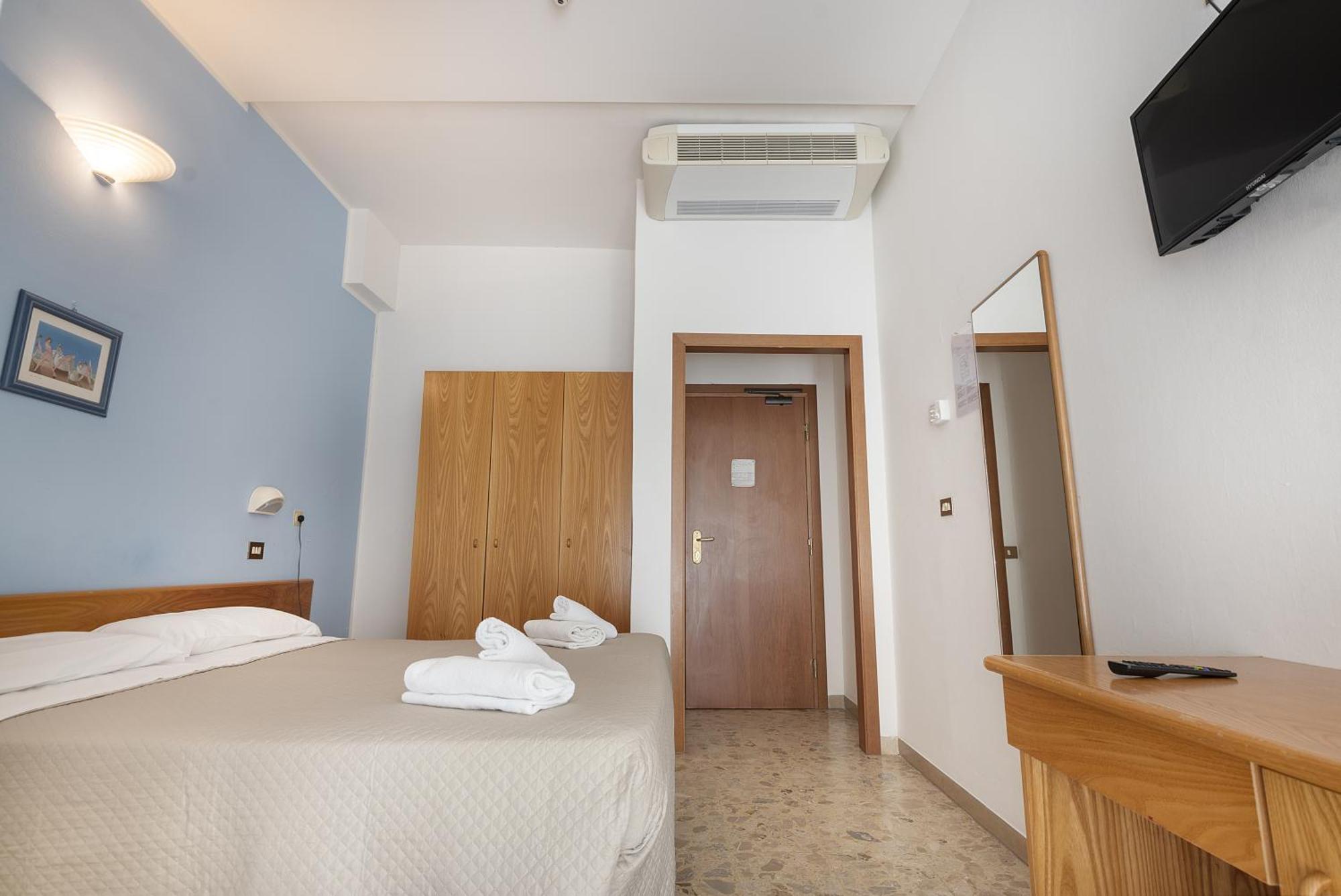 Hotel Santiago ริมินี ภายนอก รูปภาพ
