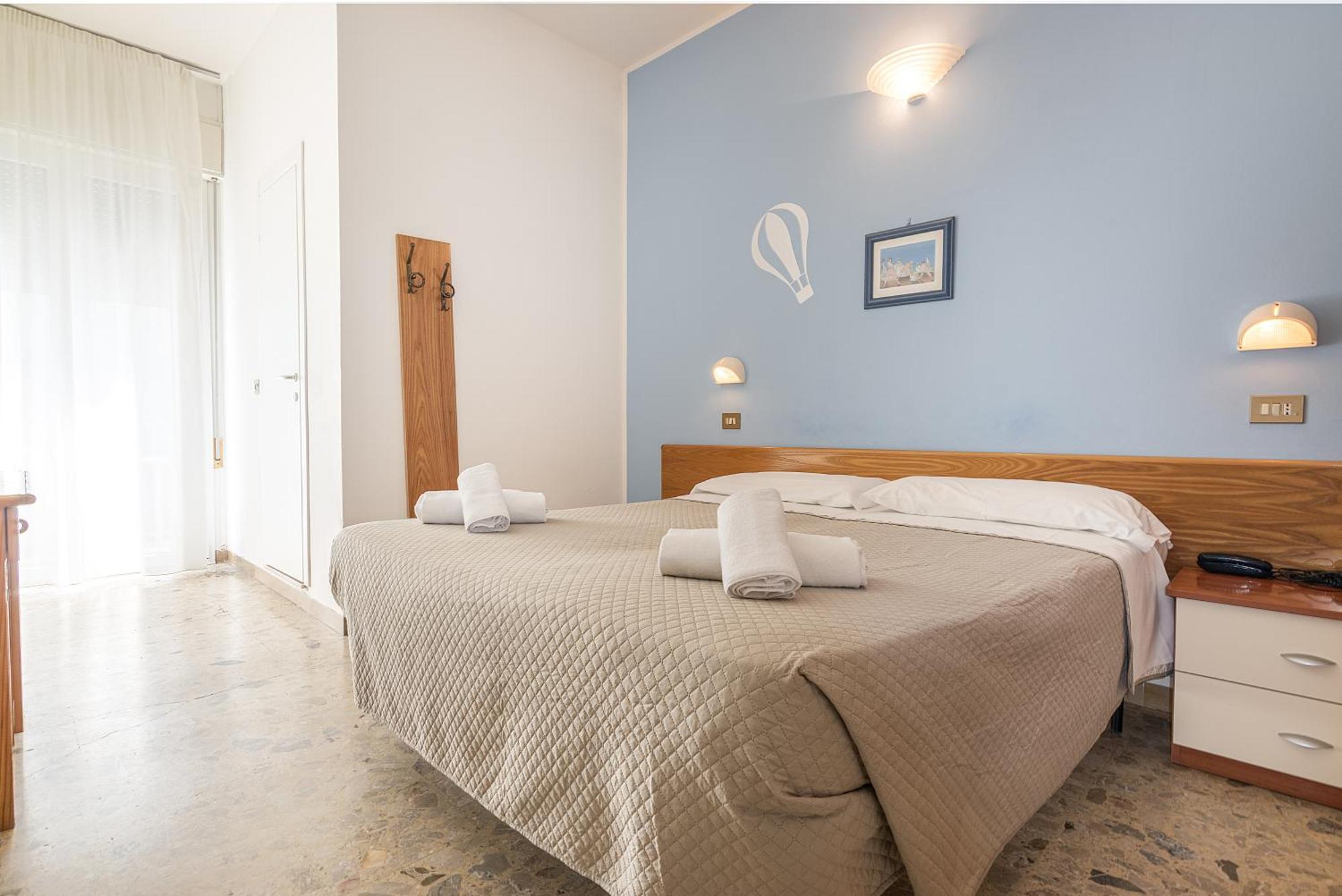 Hotel Santiago ริมินี ภายนอก รูปภาพ