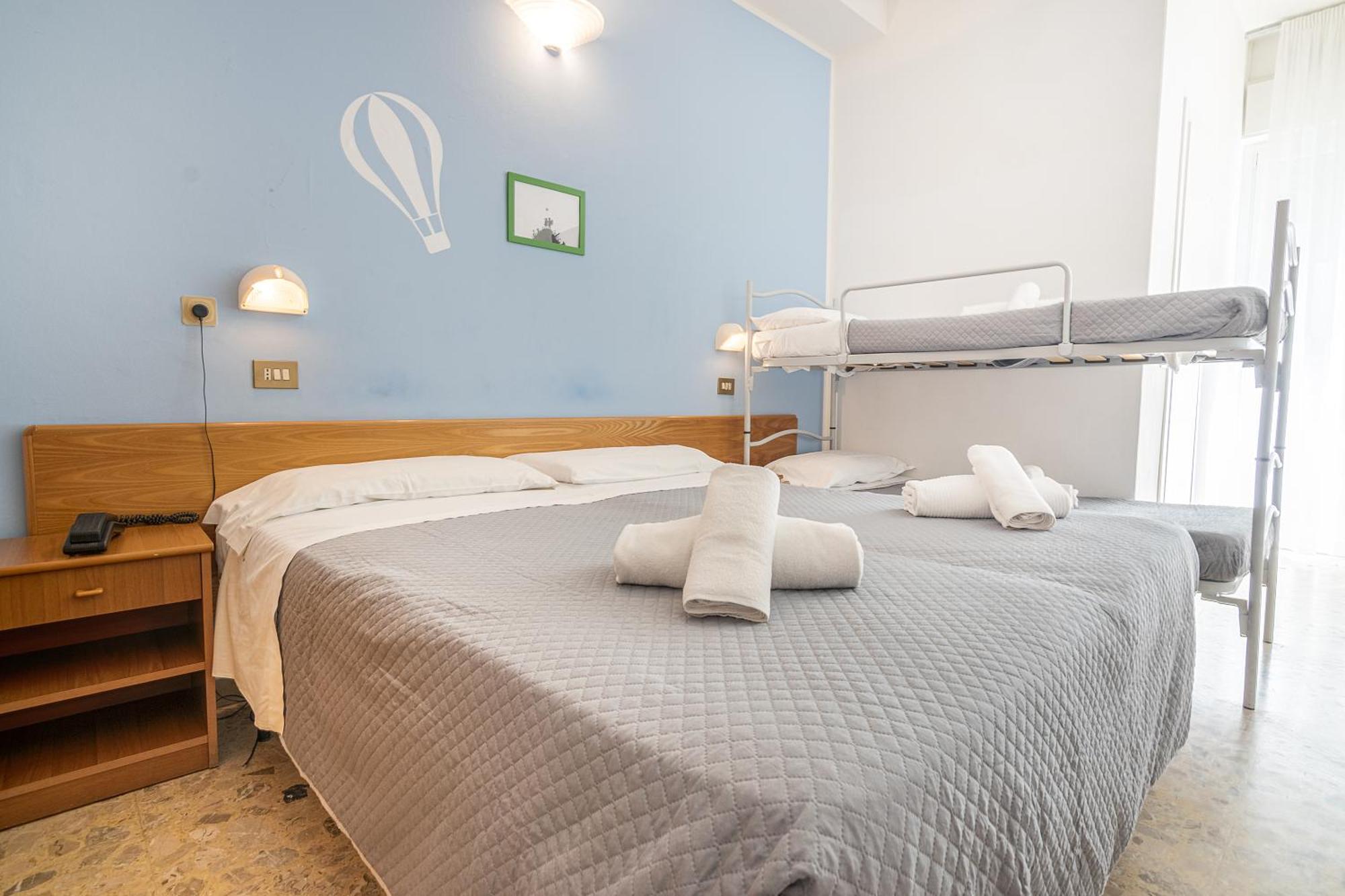 Hotel Santiago ริมินี ภายนอก รูปภาพ